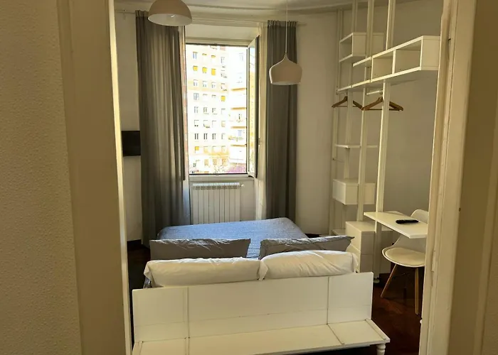Designer 2br 2 Metro Stops From Colosseum * Roma